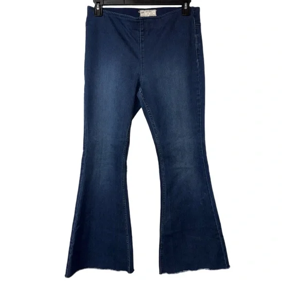 Free People - High Waist Flare Jeans - Retro Dark Wash Denim - Waist 34” - Picture 7 of 7